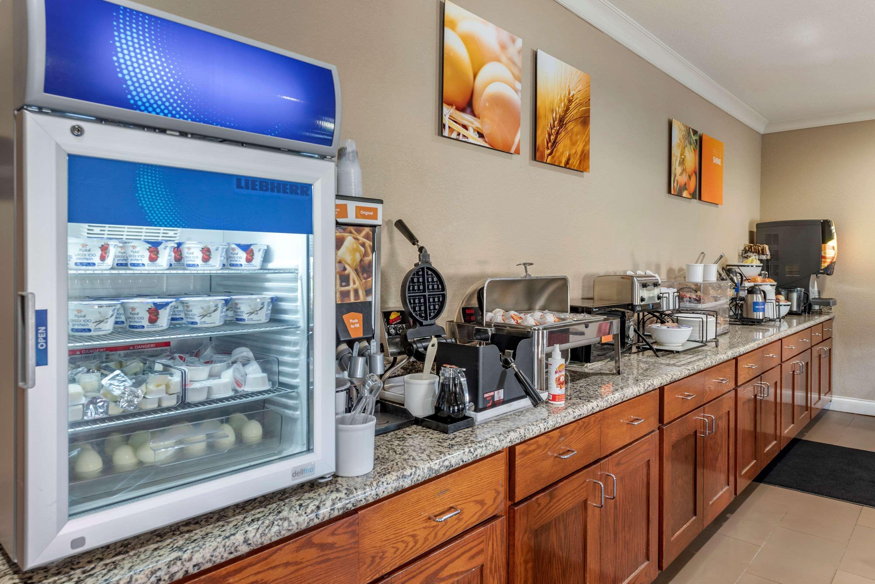 Comfort Inn & Suites Muncie Dış mekan fotoğraf